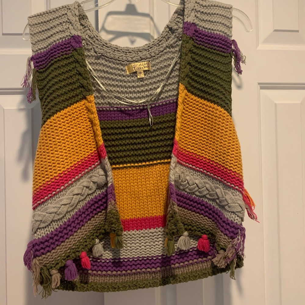 Sweater vest